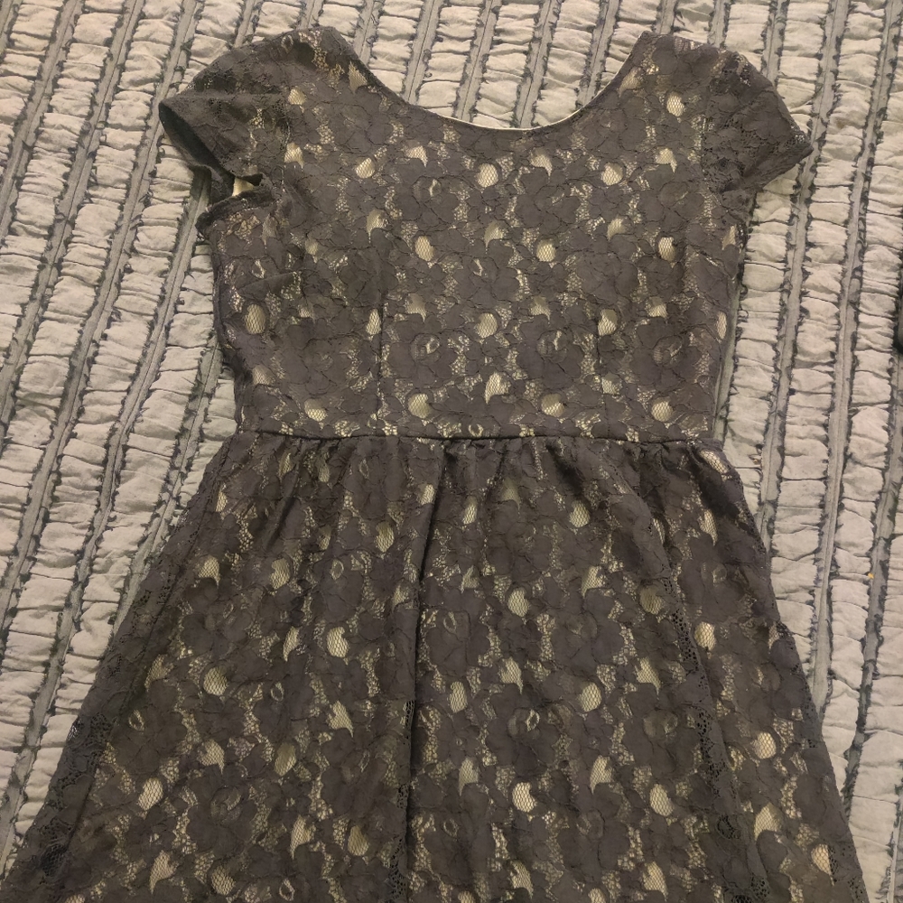 Love on a Hanger gray lace overlay skater dress, size large
